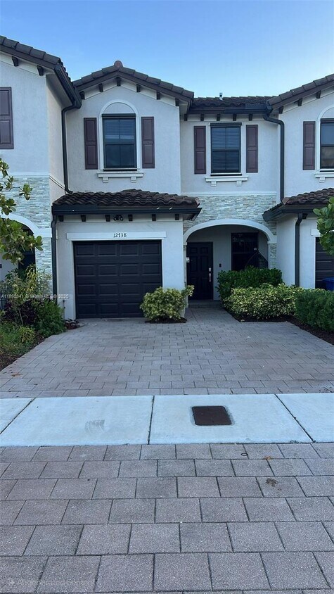 Foto principal - 12738 SW 230th Ter