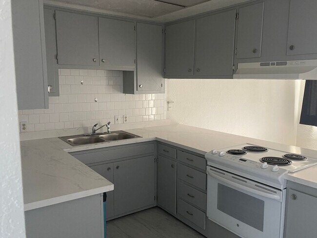 Foto del edificio - REMODELED 3 BEDROOM