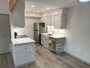 Building Photo - 7080 W 20th Ave