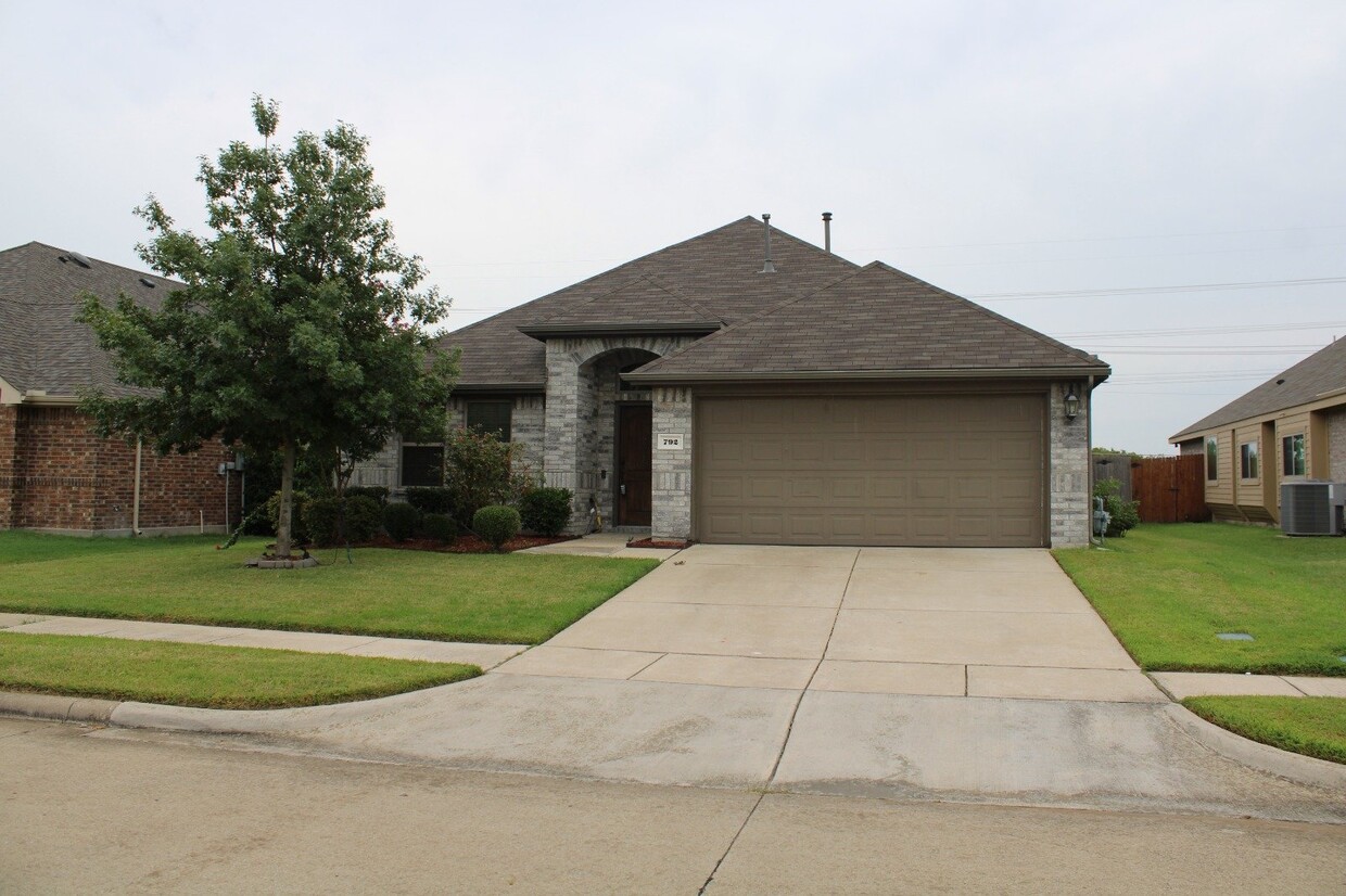 Primary Photo - 792 Ruffian Way