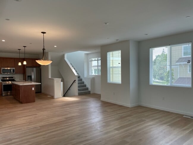 Building Photo - 2020 Elson Way