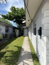 Building Photo - 2339 NW 35th St