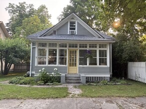 Building Photo - 520 3rd Ave E
