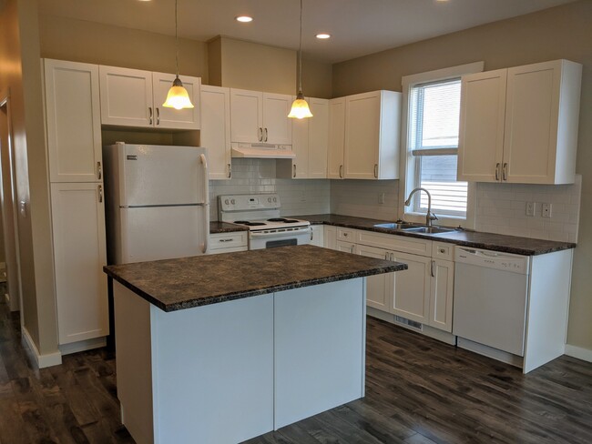Photo du bâtiment - 1625-16287 87 Ave