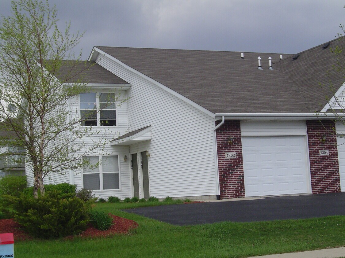 7318 Wallingford Way Unit Eileen, Rockford, IL 61107 Apartments in