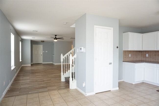 Building Photo - 16423 Chandler Ridge Ln