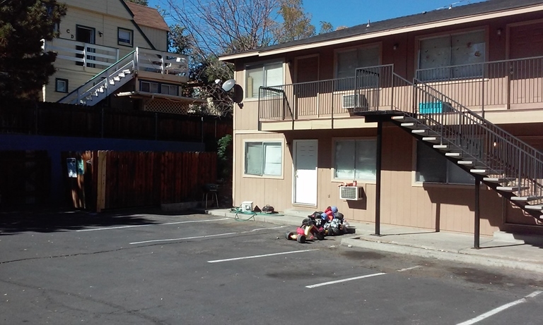 Building Photo - 3040 Berrum Pl