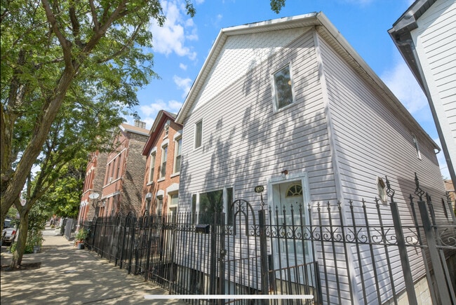 Building Photo - 1835 S May St