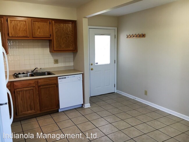 Building Photo - 3 br, 1 bath House - 563 Morse Rd.