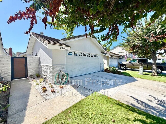 Foto del edificio - 21676 Superior Ln