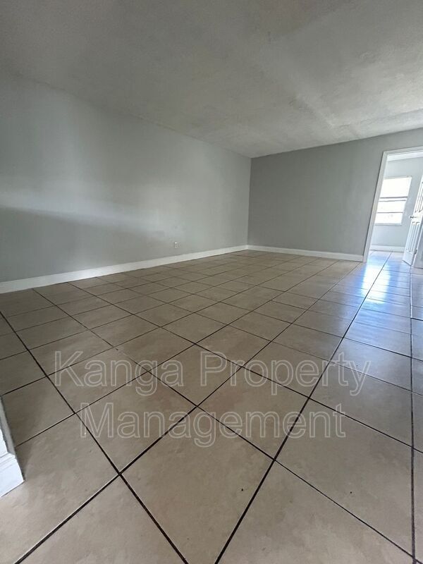 Foto del edificio - 3208 Louisiana Ave