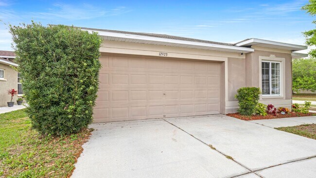 Single Story 3 bedroom 2 bathroom rental h... - Single Story 3 bedroom 2 bathroom rental h... House