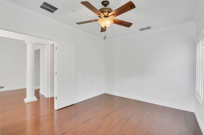 Foto del edificio - Beautiful SFH In Baldwin Park 3/2.5/2 + Bo...