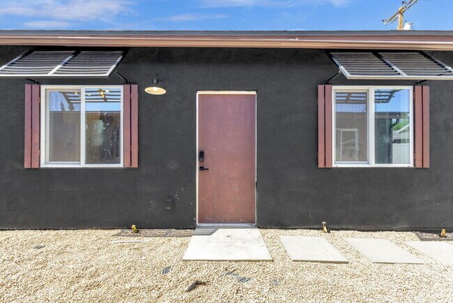 Foto del edificio - Brand NEW house built this year in Uptown Phx