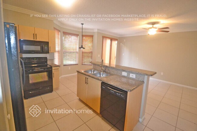 Foto del edificio - 4937 NW 55th Blvd