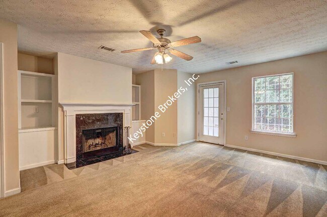 Foto del edificio - 2948 Vining Ridge Ln