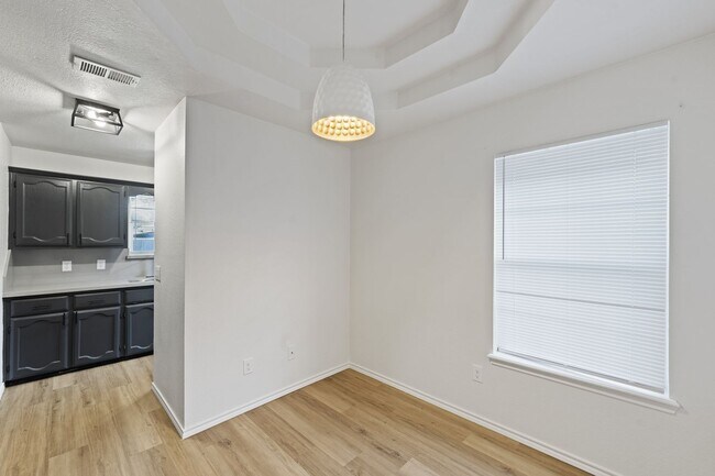 Foto del edificio - 1106 Stonehaven Blvd