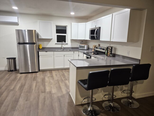 Foto del edificio - 112 Linda Dr