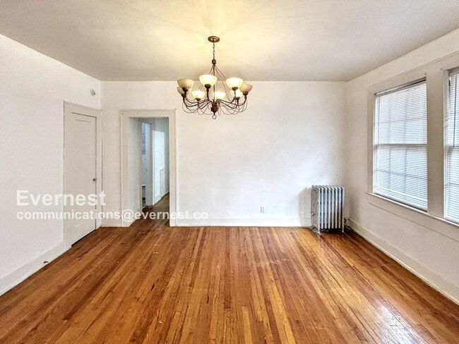 Foto del edificio - 904 3rd St W