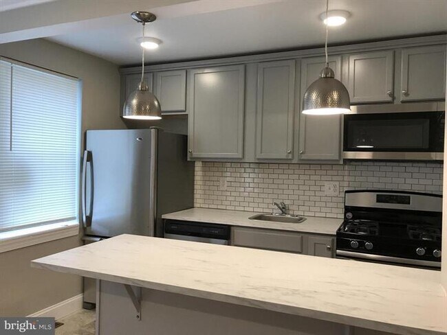 Foto del edificio - 5402 Midwood Ave