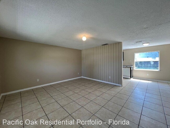 Building Photo - 3 br, 1 bath House - 10966 Whitly Ct