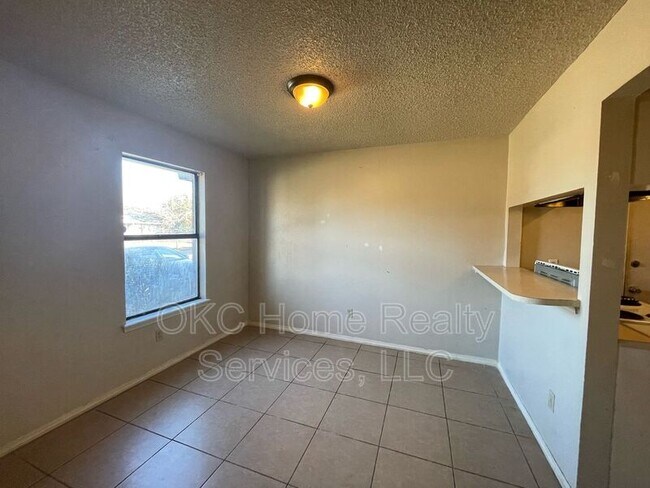 Foto del edificio - 3920 SE 46th St
