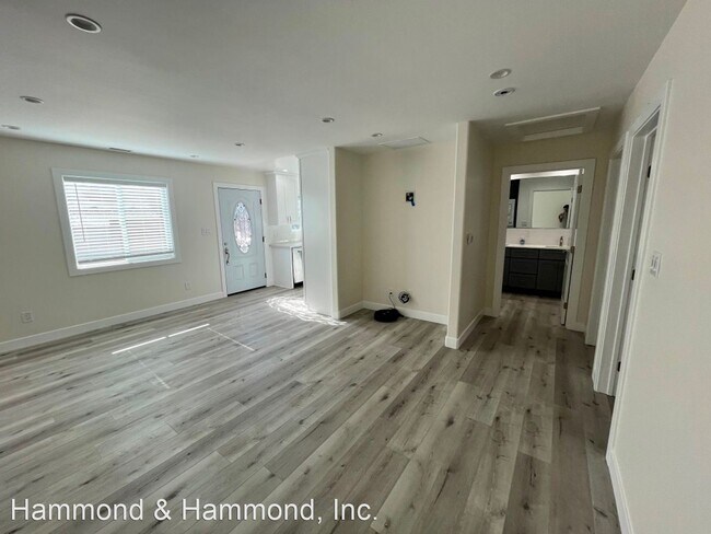 Building Photo - 2 br, 1 bath House - 6845 Texhoma Ave.