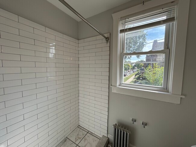 Foto del edificio - 2548 N Kildare Ave