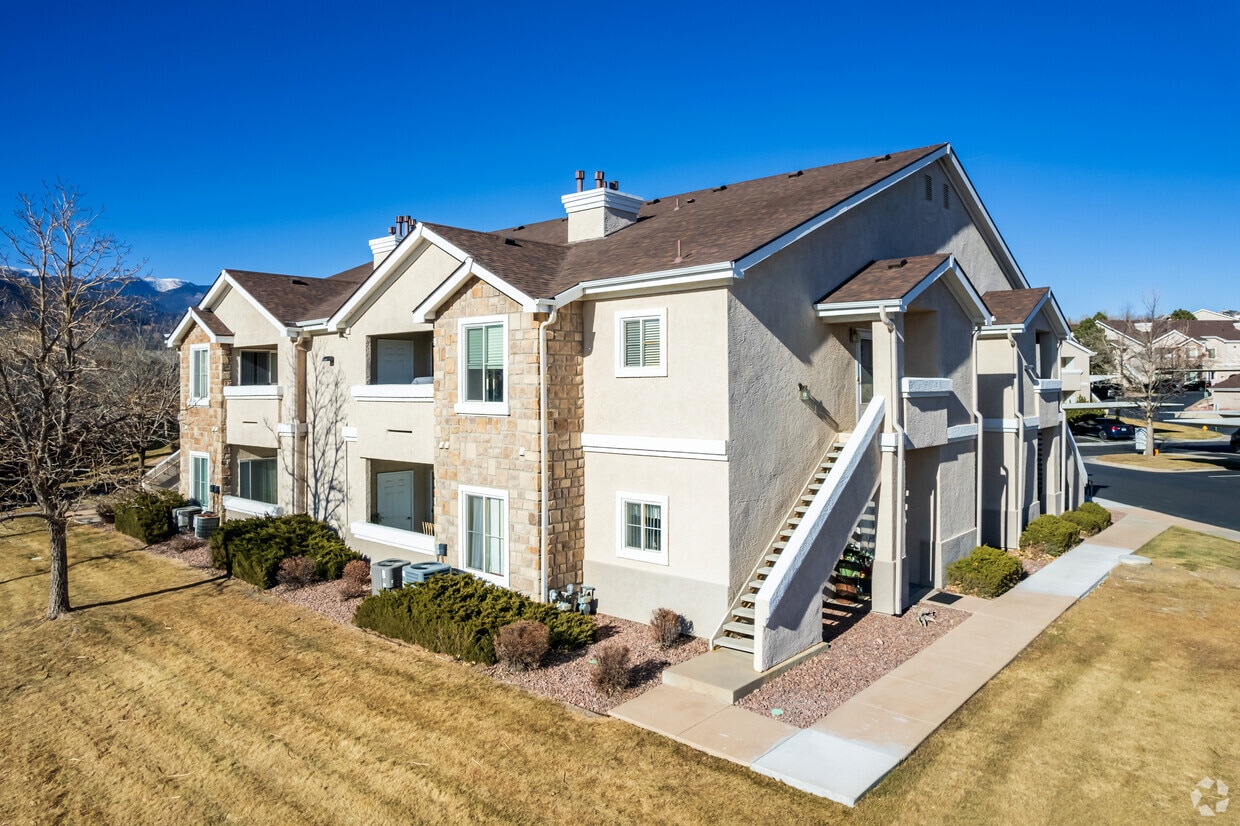 Strawberry Fields Apartments in Colorado Springs, CO