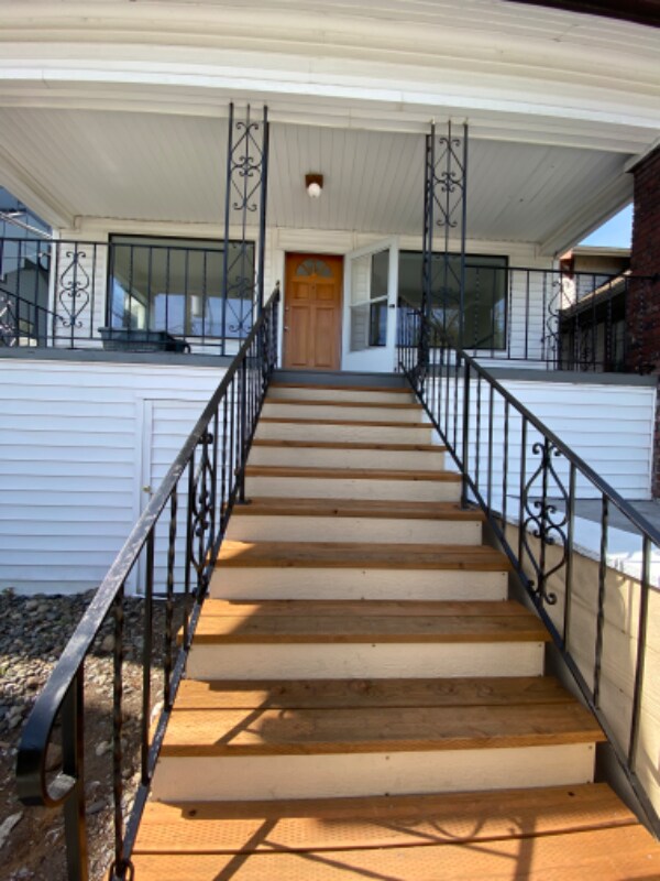 Building Photo - 4457 Whitman Ave N