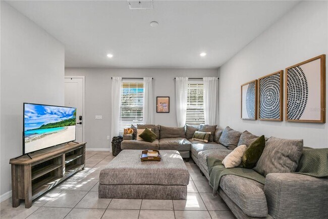 Building Photo - 5075 Caspian St