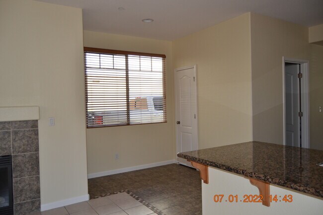 Building Photo - 8990 Acorn Way