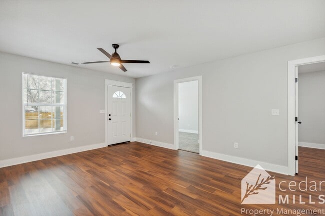 Building Photo - BRAND NEW 3 bed 2 bath duplex available NOW!