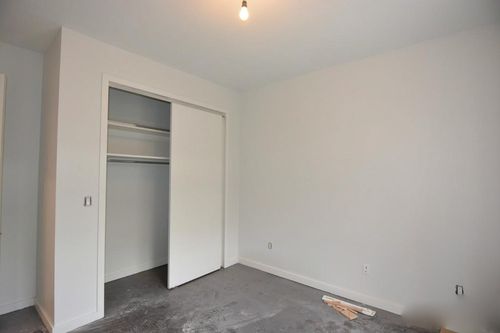 Foto del edificio - 621 Rutland Rd