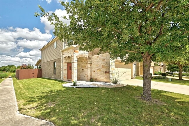 Building Photo - 16300 Travesia Way