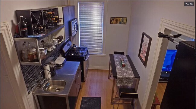 KITCHEN ROOM 40SF - 850 Faile St