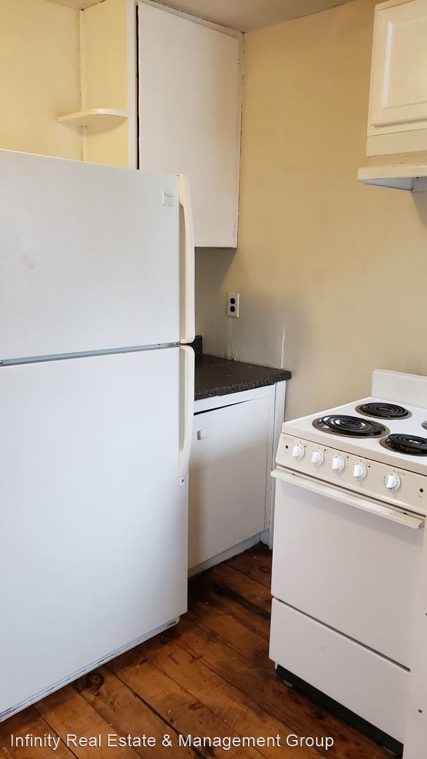 Building Photo - 606 2nd Ave NW