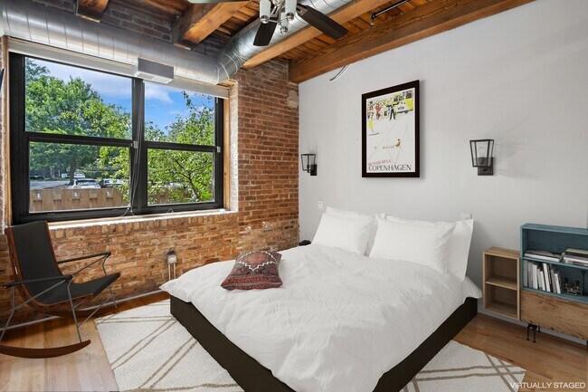 Foto del edificio - 1735 W Diversey Pkwy