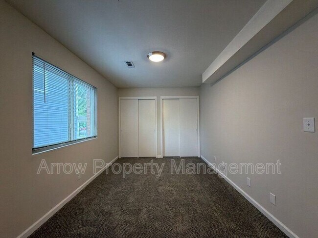Building Photo - 1111 E Street