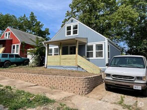 Building Photo - 1612 Chelsea Ave