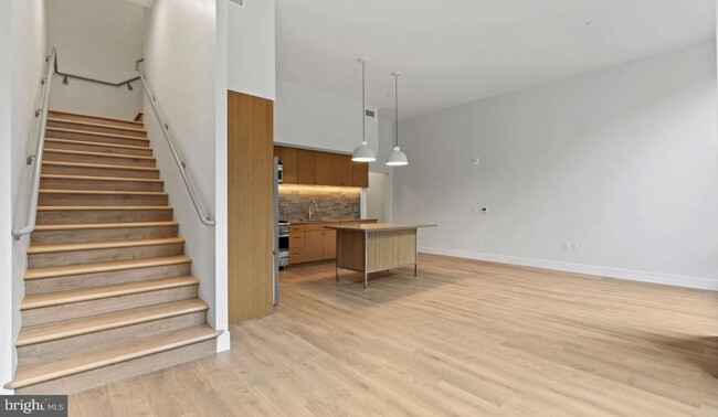 Foto del edificio - 10511 Strathmore Hall St