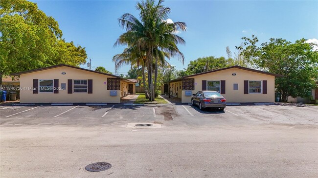 Foto del edificio - 260 NW 40th Ct