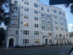 Building Photo - 304 E South St