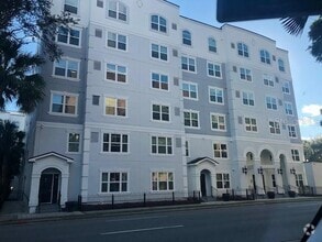 Building Photo - 304 E South St