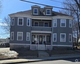 Building Photo - 206 Pine St