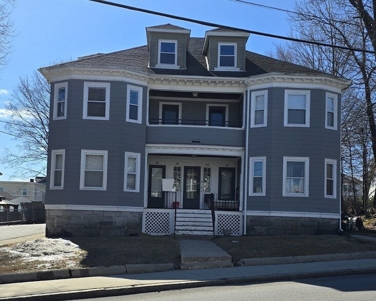 Primary Photo - 206 Pine St