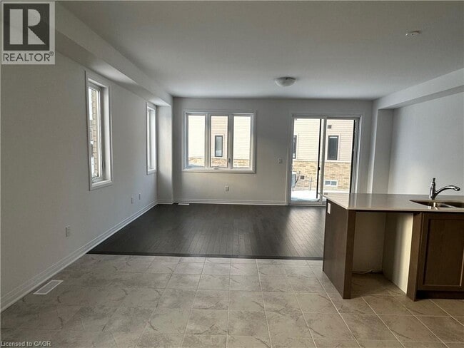 Building Photo - 57 Manuel St