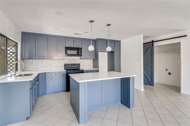 Building Photo - 3630 Dumas Trail