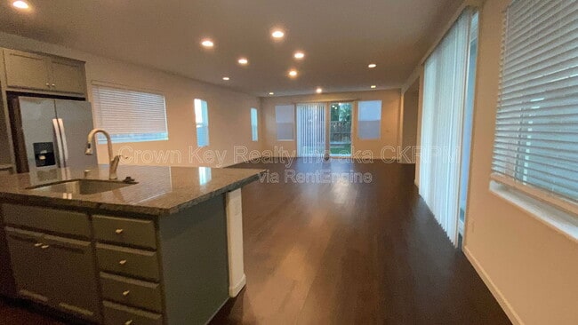 Foto del edificio - 4174 Avalon St