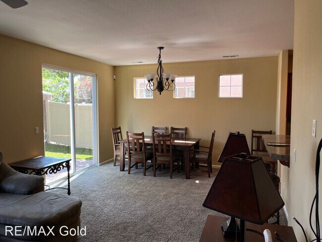 Building Photo - 3 br, 2.5 bath House - 1879 Resistol Drive